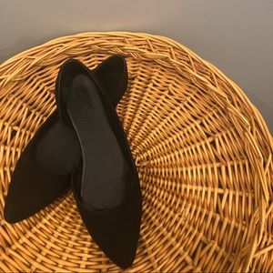 American Eagle point toe flats